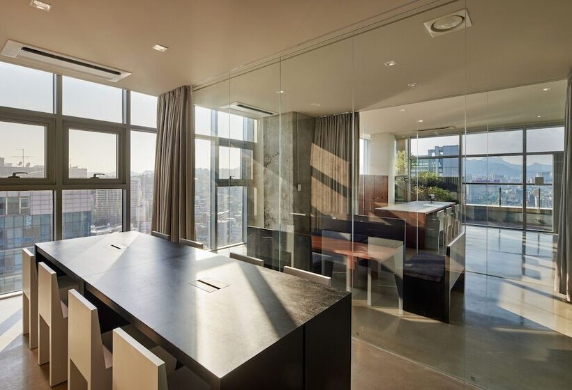 בית מלון כפרי Mangrove Sinseol