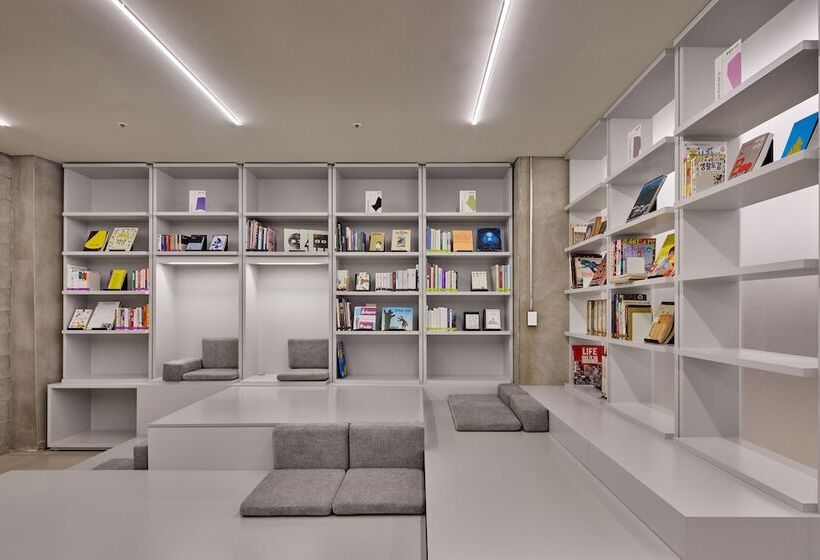 בית מלון כפרי Mangrove Sinseol