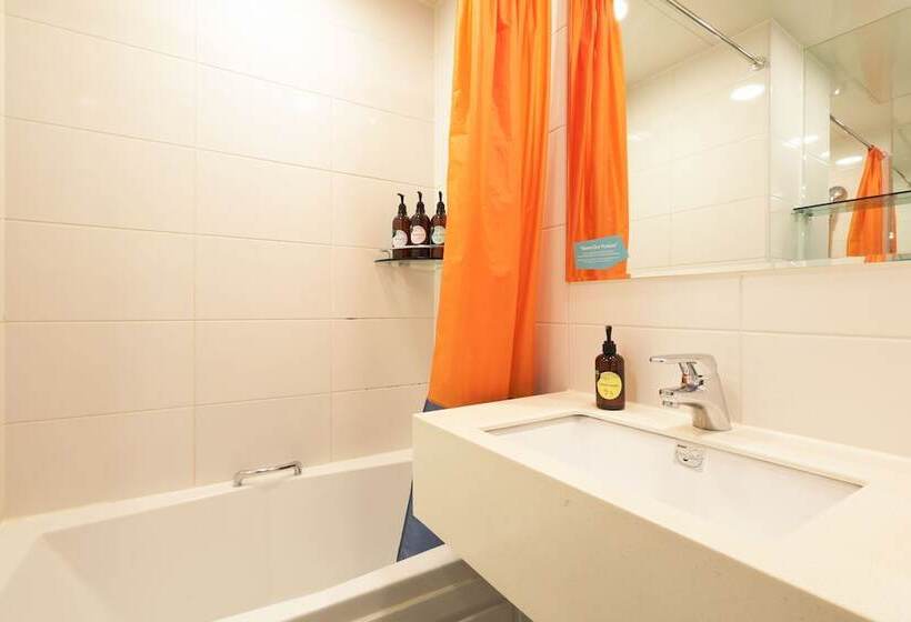 בית מלון כפרי Mangrove Sinseol