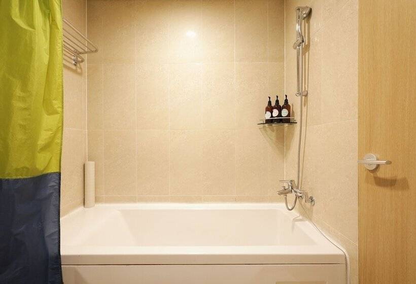 בית מלון כפרי Mangrove Sinseol