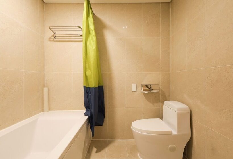 בית מלון כפרי Mangrove Sinseol