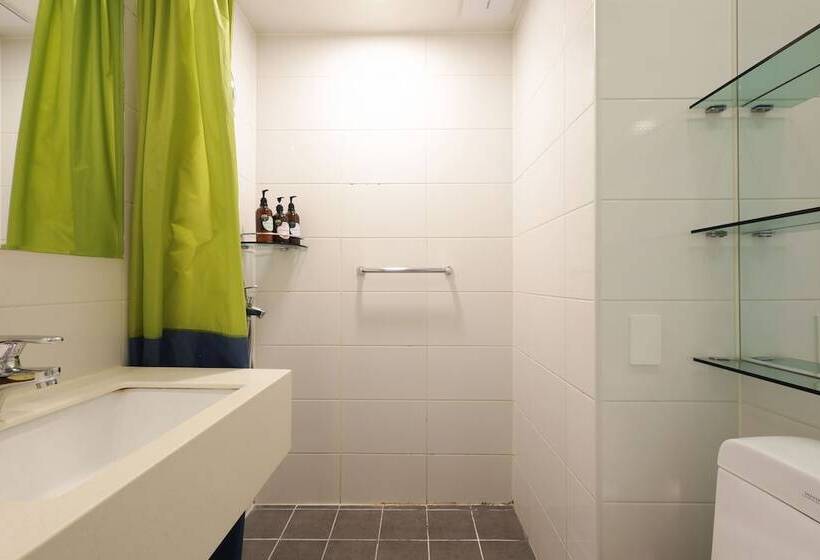 בית מלון כפרי Mangrove Sinseol