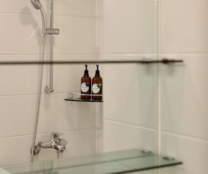 בית מלון כפרי Mangrove Sinseol