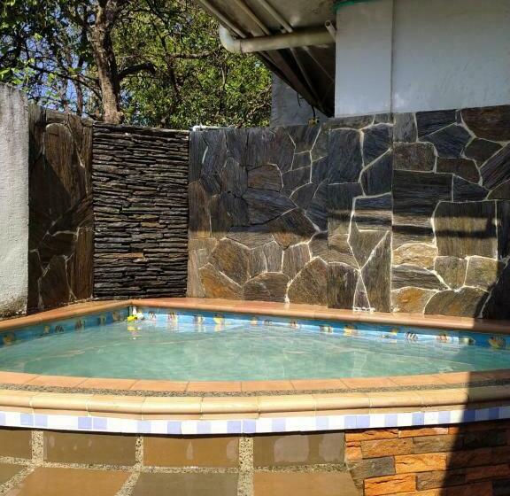 ペンション Casa Bondigua