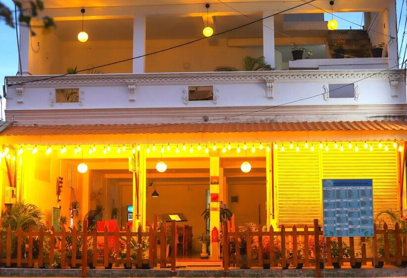 منتجع Royal Hub