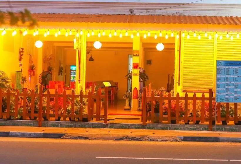 استراحتگاه Royal Hub