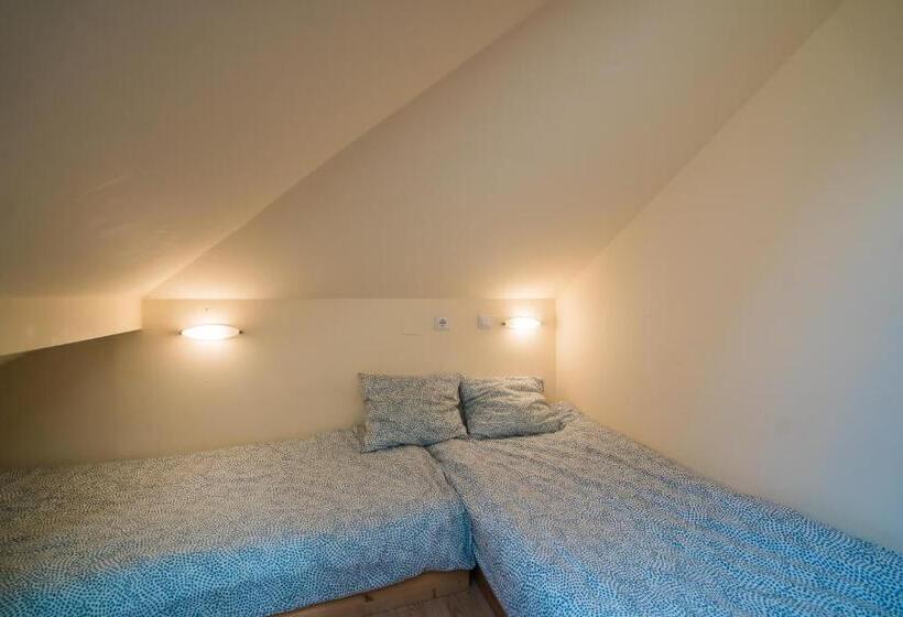 Squash Apartments & Studios