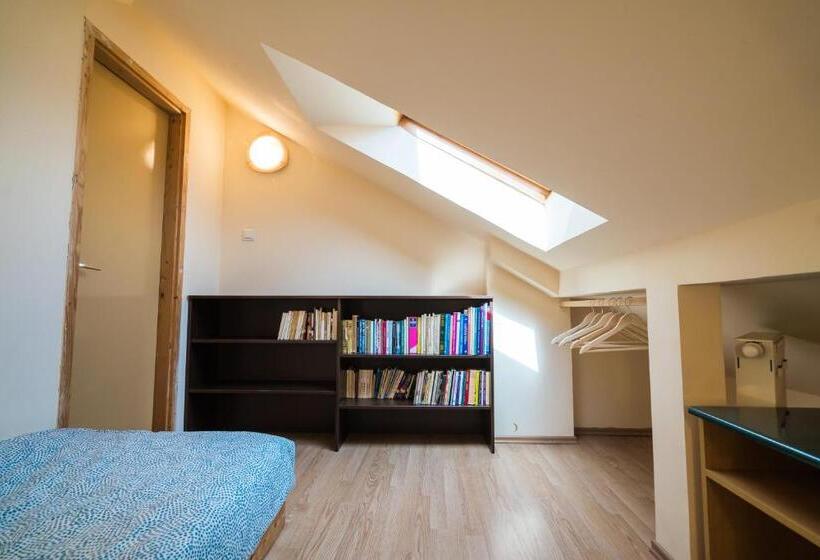 Squash Apartments & Studios