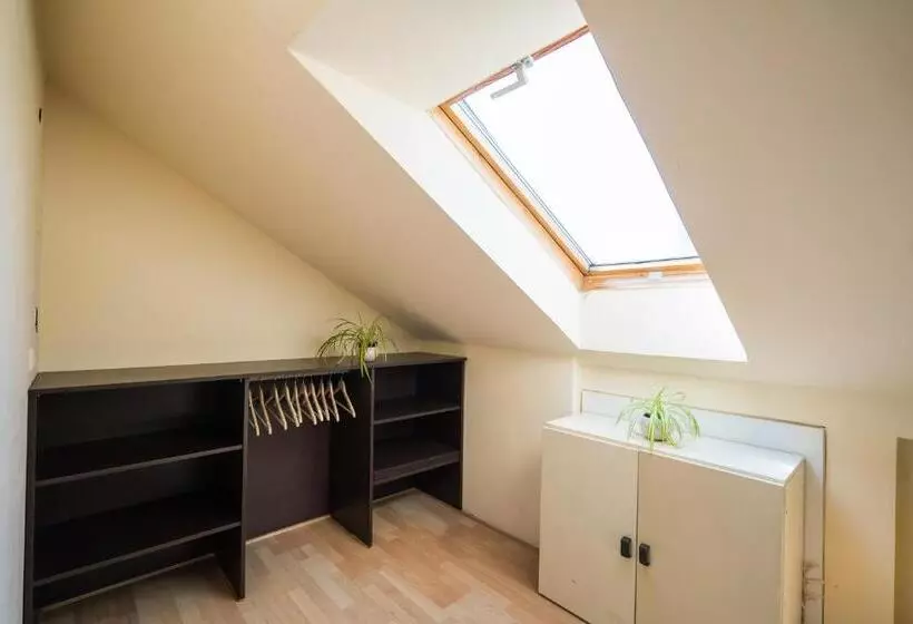 Squash Apartments & Studios