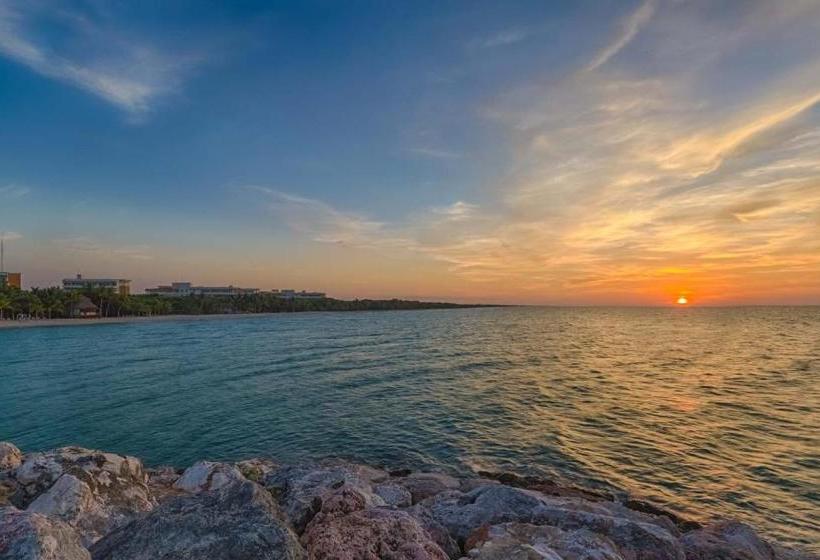 Aak Bal All Suite Resort