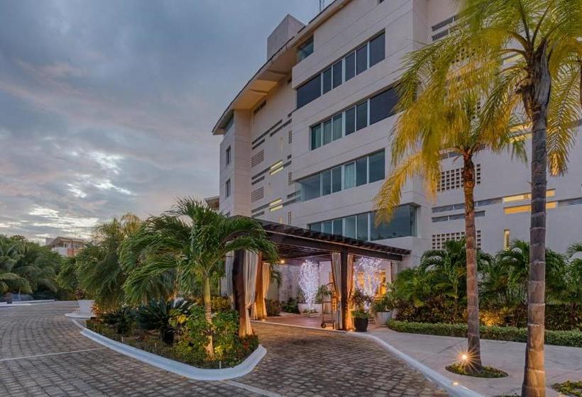 Aak Bal All Suite Resort