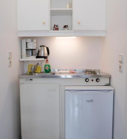 Astra Hotel Apartments