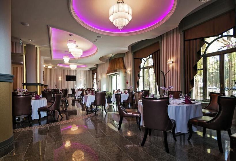 Grand Hotel Glorius Makó