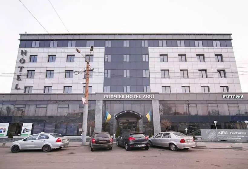 فندق Abri