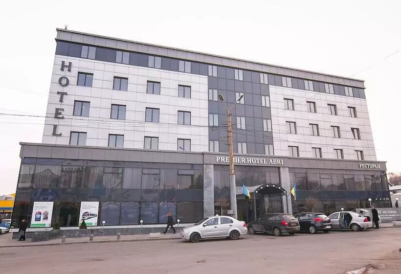 فندق Abri