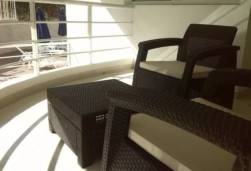 Отель Aquarella Del Mar