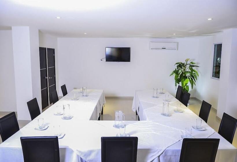 호텔 Aquarella Del Mar