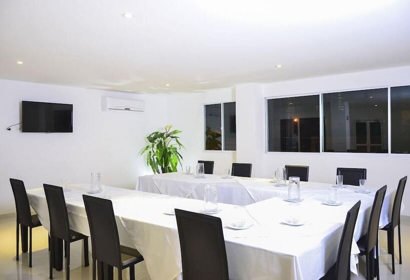 호텔 Aquarella Del Mar