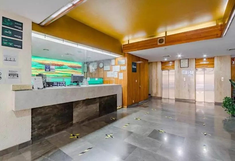 ホテル Ayenda Hidalgo