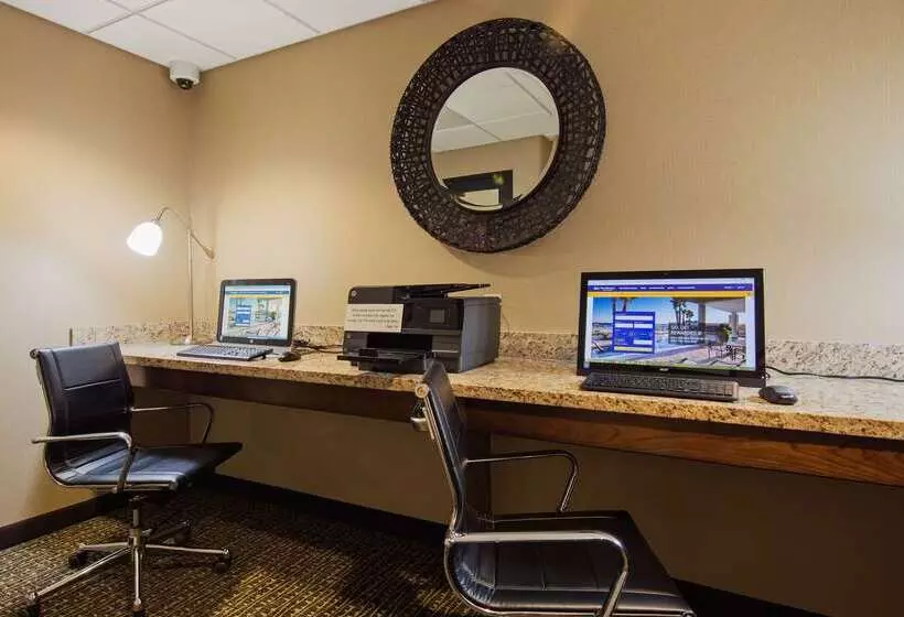 ホテル Best Western Plus Havre Inn & Suites