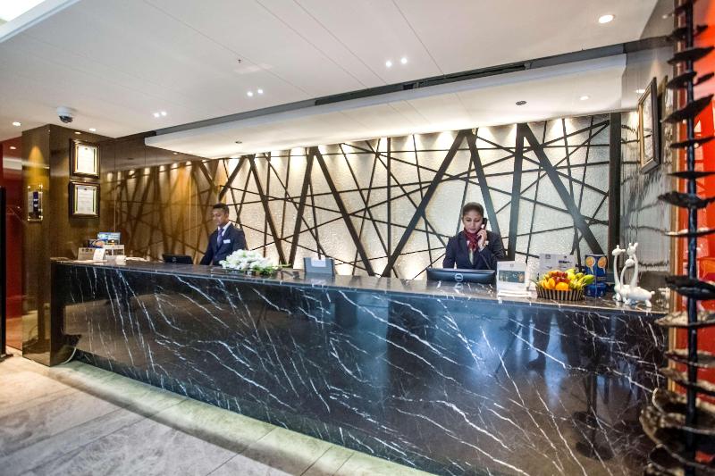 هتل Best Western Plus Maple Leaf