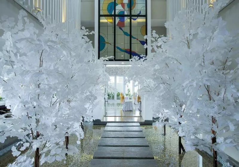 호텔 Swiss Belcourt Bogor