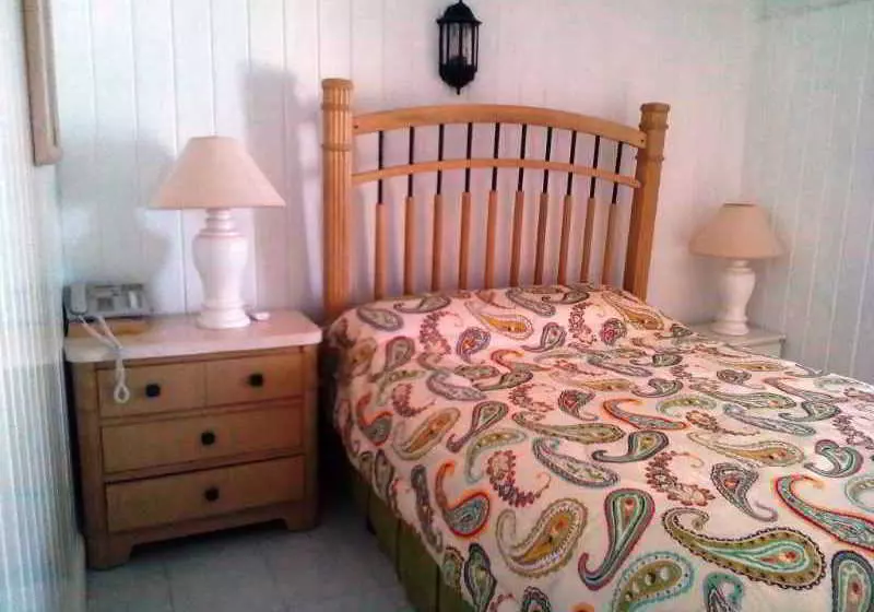 هتل Chateau Blanc Apartments On Se