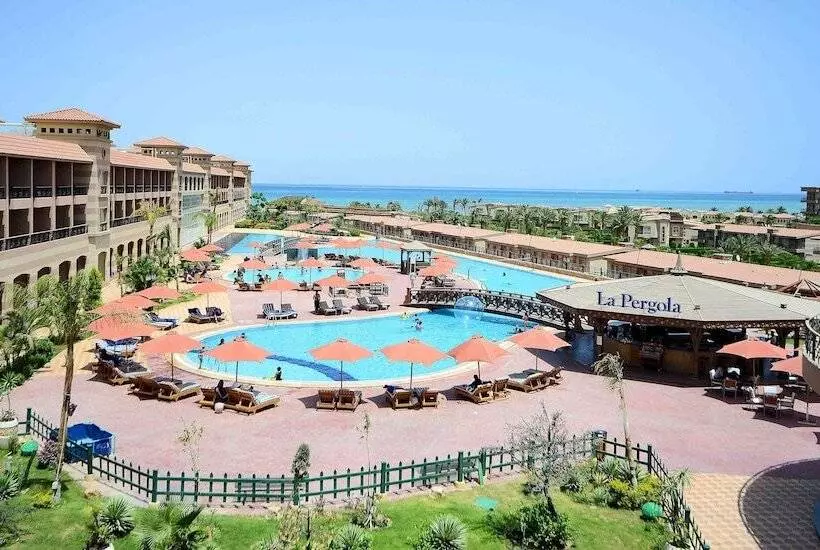 هتل Coral Sea Beach And Aqua Park