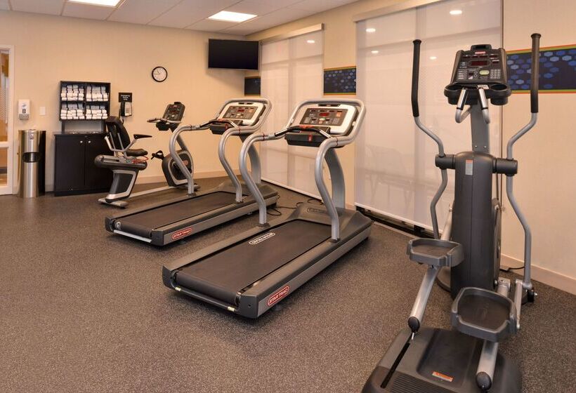 فندق Hampton Inn Omaha Midtownaksarben Area