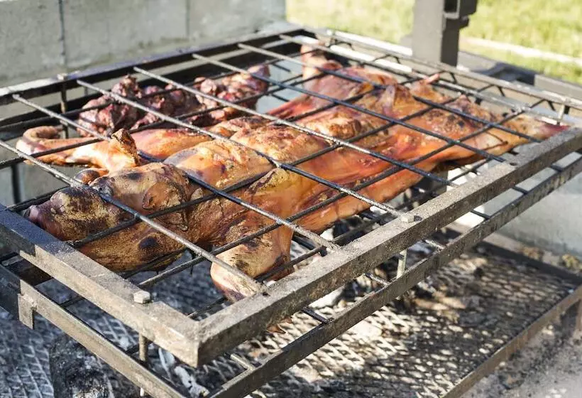 בית מלון כפרי Hc Apartments Kaliakria