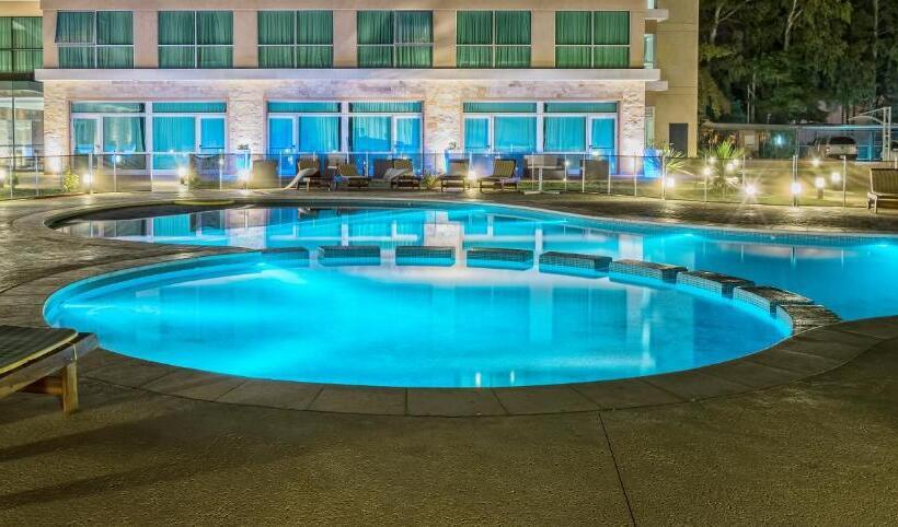 בית מלון כפרי Howard Johnson Neuquen