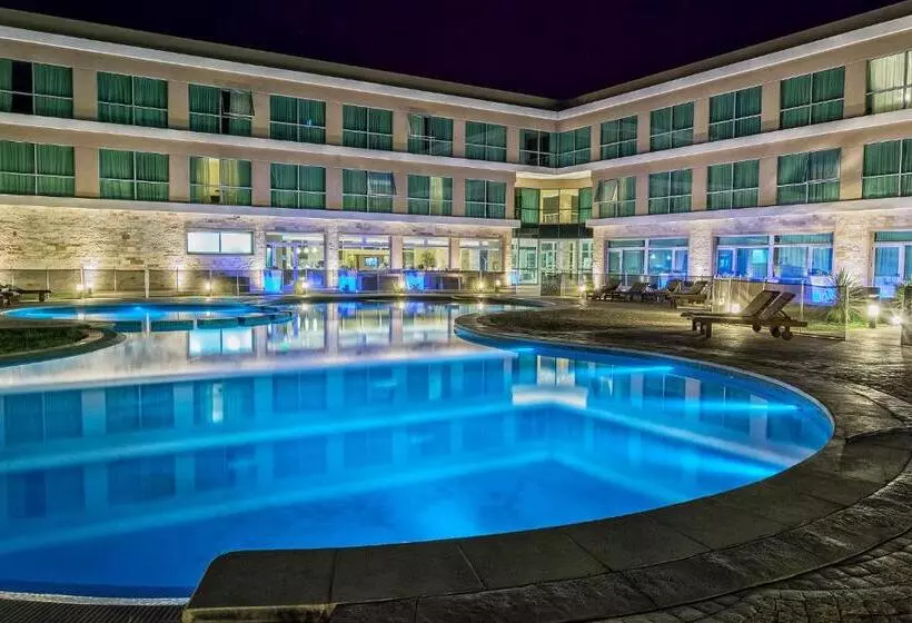 ホテル Howard Johnson Neuquen