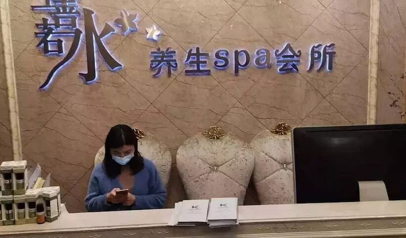 Kaiserdom Hotel Airport Branch