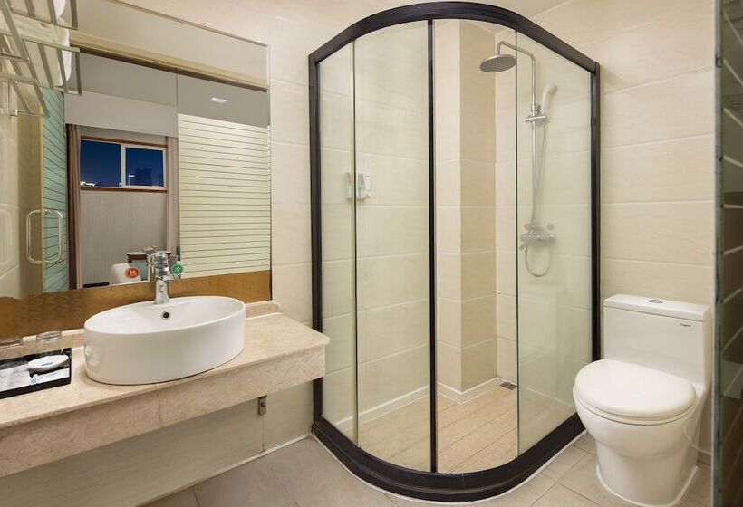 Kaiserdom Hotel Airport Branch