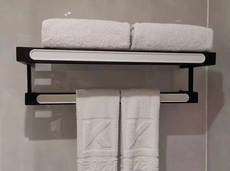 Kaiserdom Hotel Airport Branch