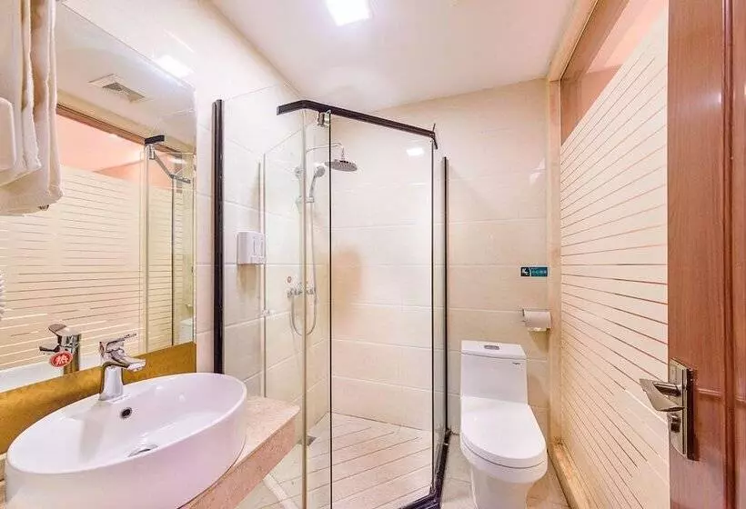 Kaiserdom Hotel Airport Branch