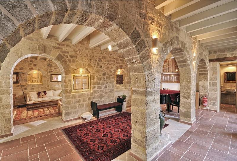 فندق Kokkini Porta Rossa