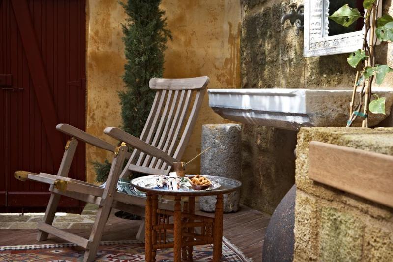 فندق Kokkini Porta Rossa