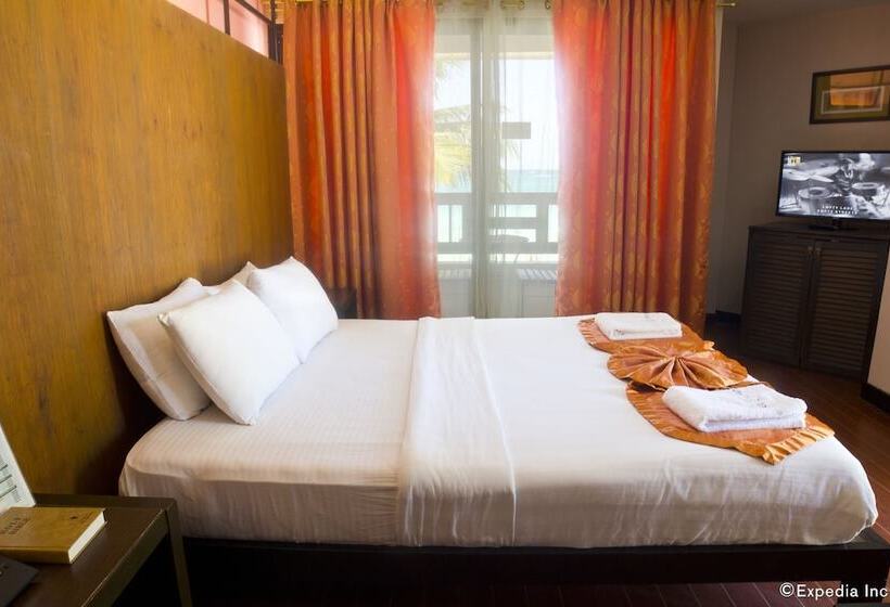 酒店 La Carmela De Boracay Resort