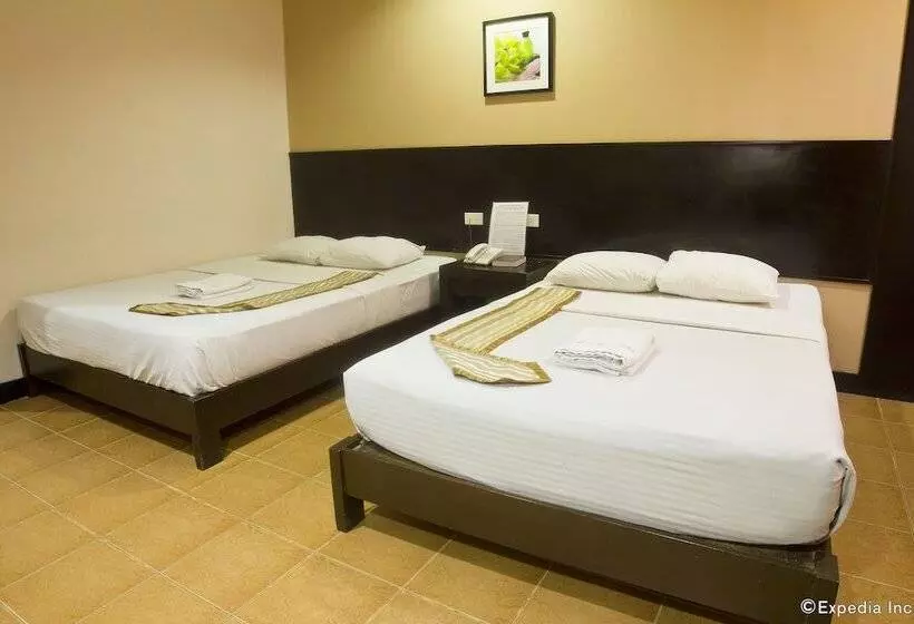 Отель La Carmela De Boracay Resort