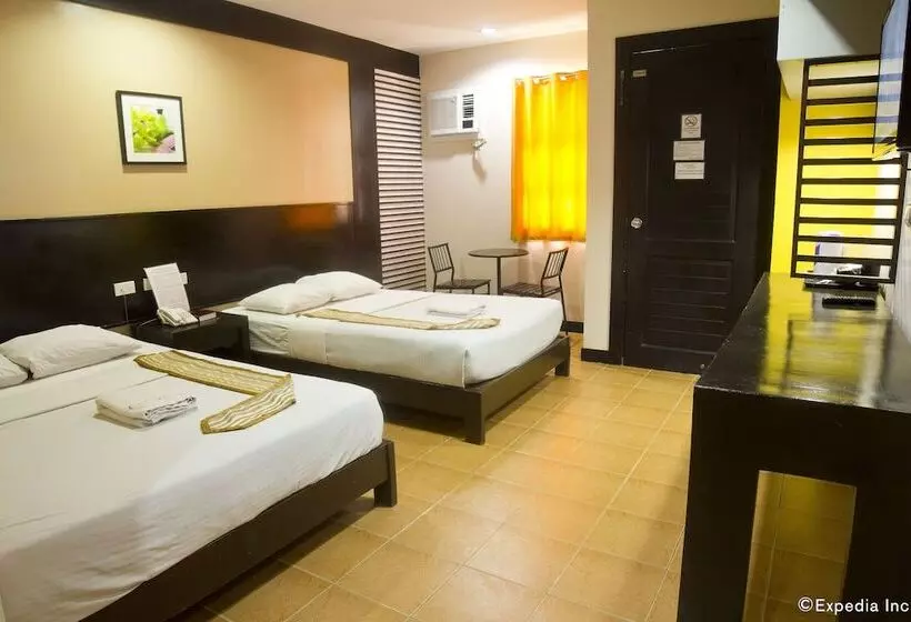 Отель La Carmela De Boracay Resort