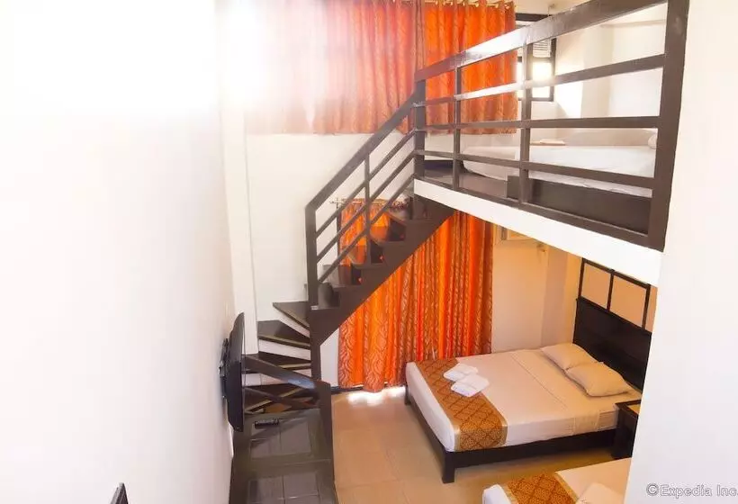 Отель La Carmela De Boracay Resort