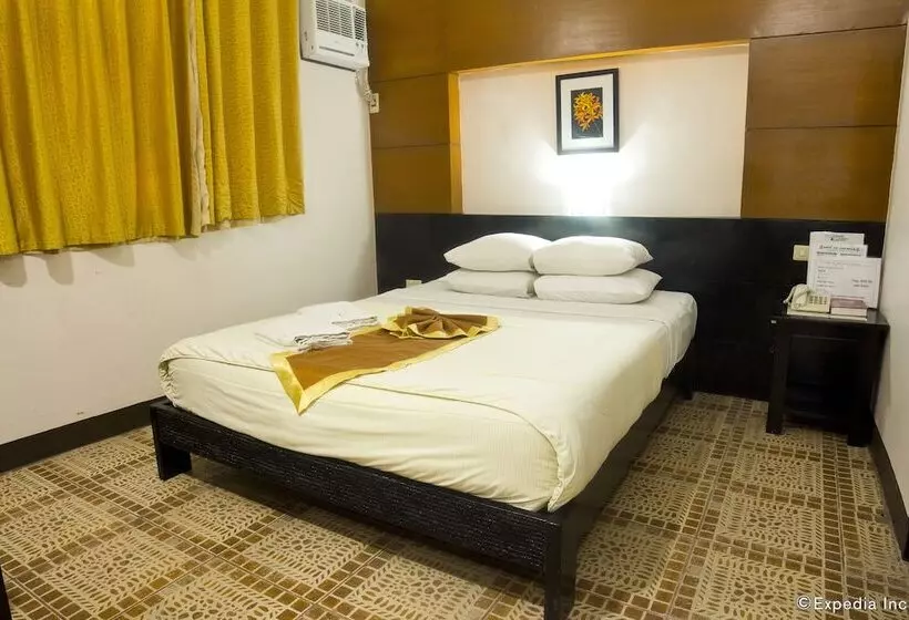 Отель La Carmela De Boracay Resort