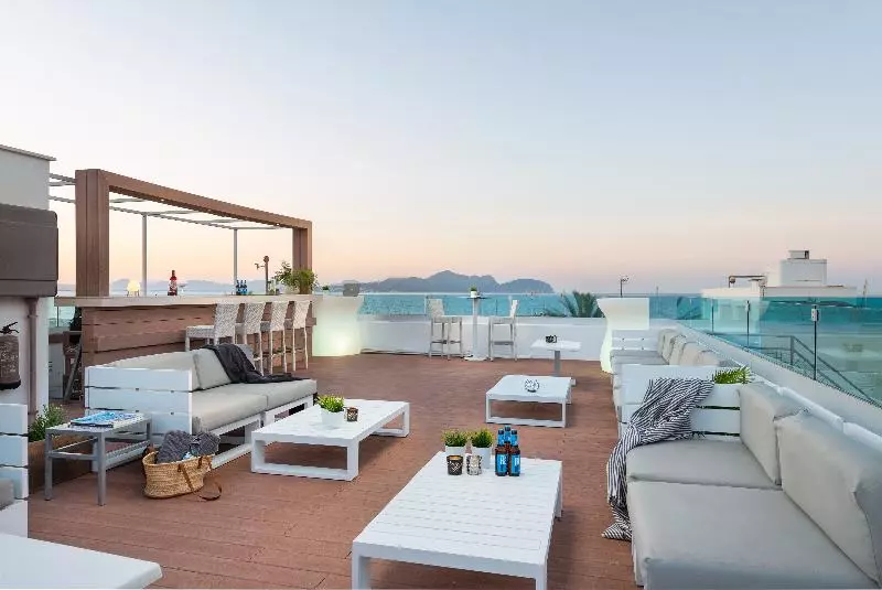 ホテル Llaut Boutique