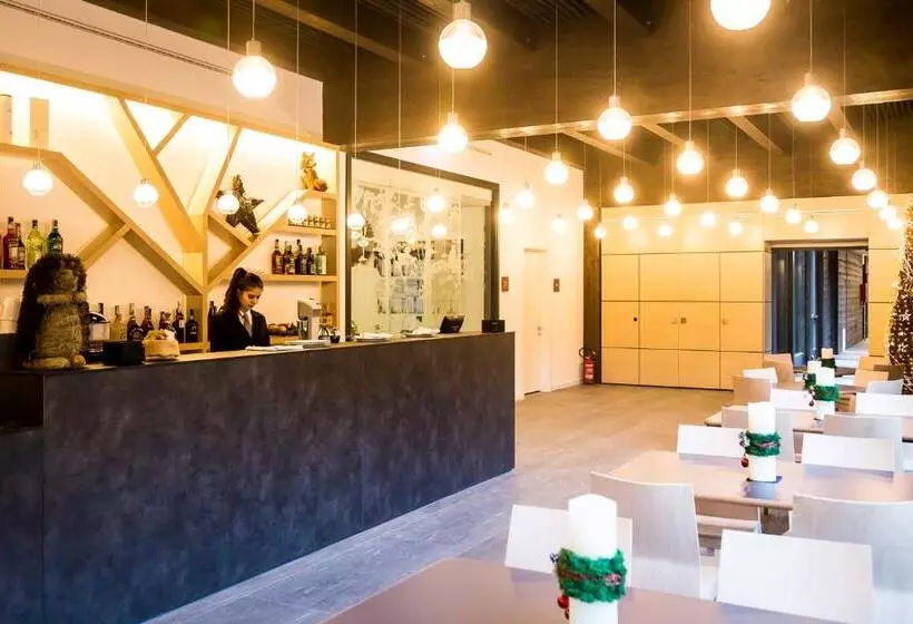 酒店 Mirtillo Rosso Family