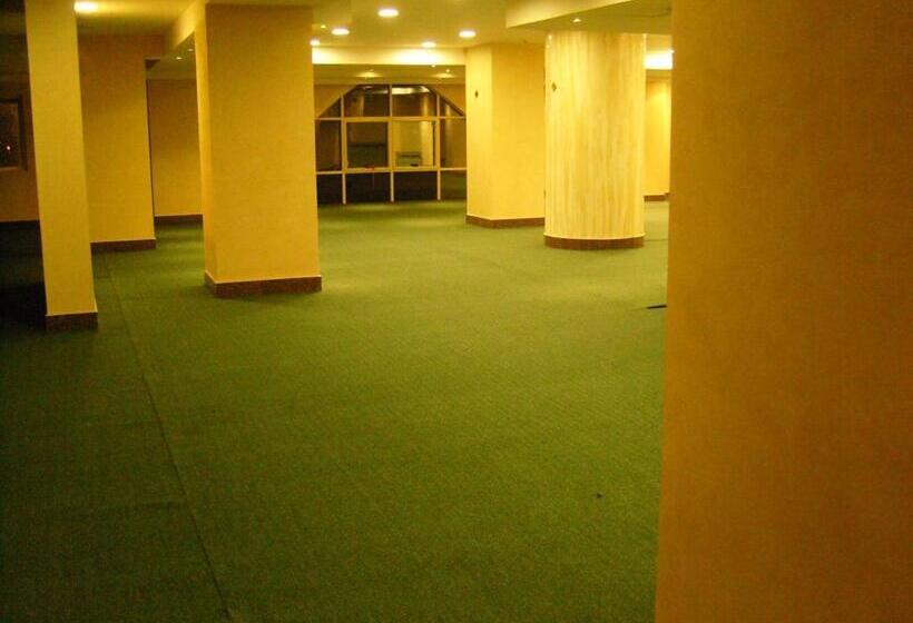 בית מלון כפרי Qasr Alazzizia