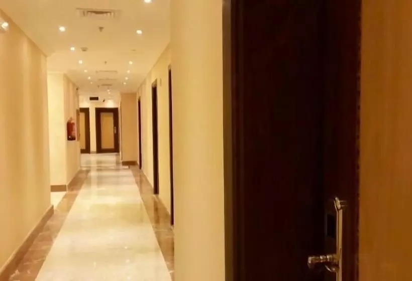 בית מלון כפרי Qasr Alazzizia