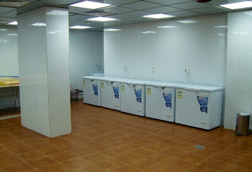 בית מלון כפרי Qasr Alazzizia