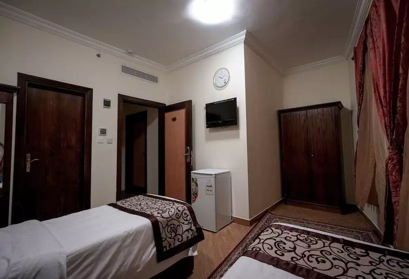 בית מלון כפרי Qasr Alazzizia