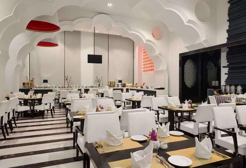 Saura Hotel, Agra   A Club Mahindra Associate